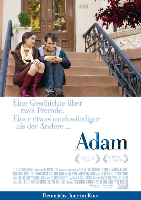 Plakat zum Film: Adam - Eine Geschichte über zwei Fremde. Einer etwas merkwürdiger als