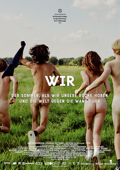 Plakat zum Film: Wir - Der Sommer, als wir unsere Röcke hoben und die Welt gegen die Wa